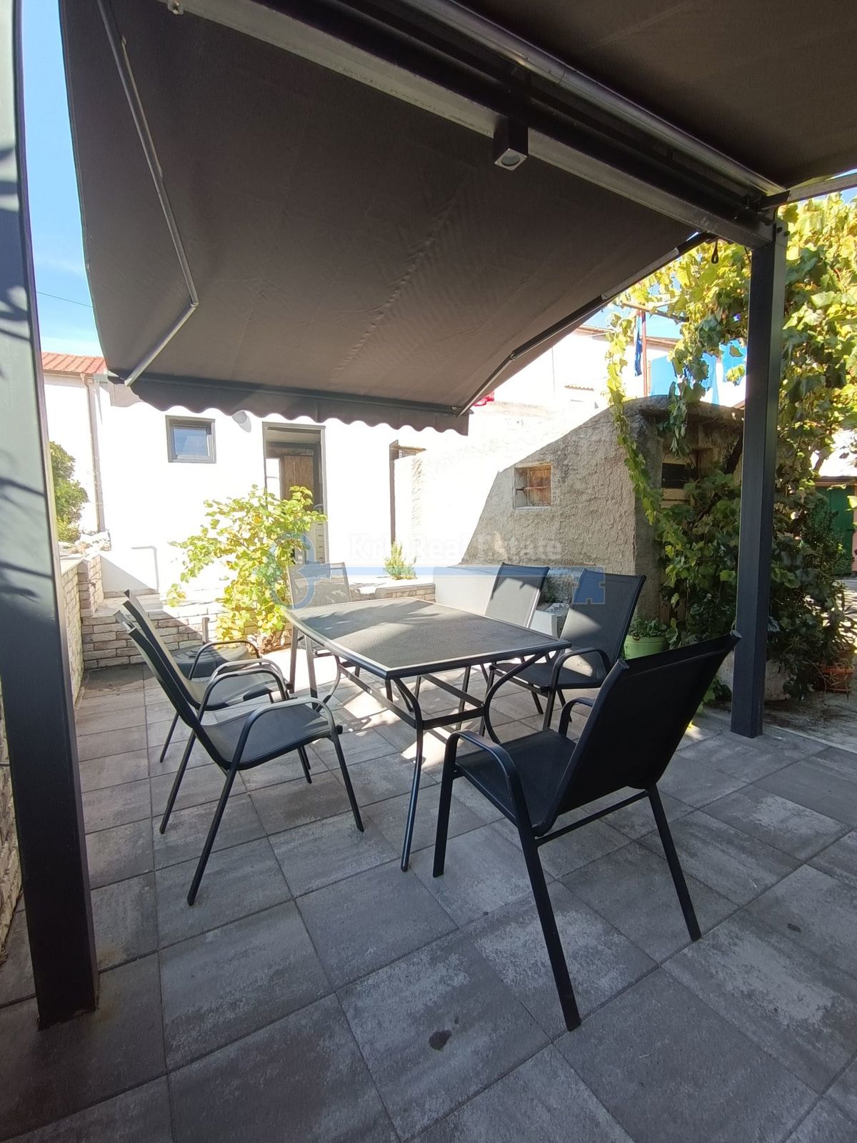 img-property